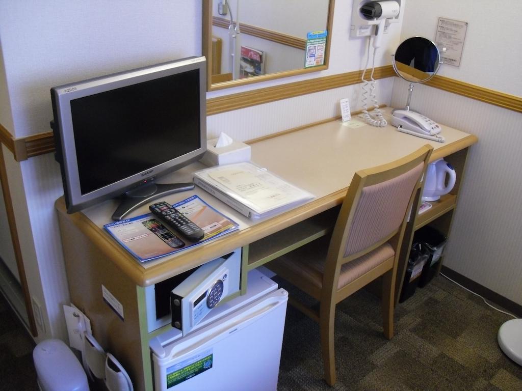 Toyoko Inn Kofu-Eki Minami-Guchi No.1 מראה חיצוני תמונה